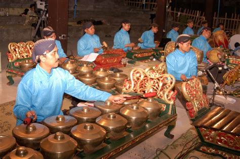 not gamelan pepeling pelog Jawa mengacu pada gamelan di Jawa Tengah secara umum